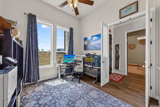 726 Abbott Cv, St Hedwig, TX 78152