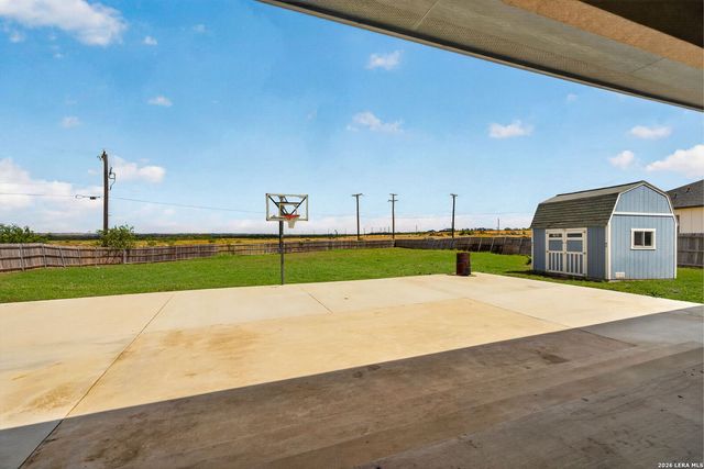 726 Abbott Cv, St Hedwig, TX 78152
