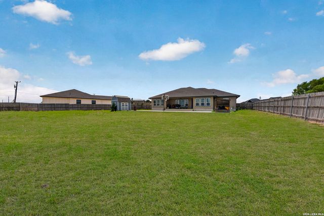 726 Abbott Cv, St Hedwig, TX 78152