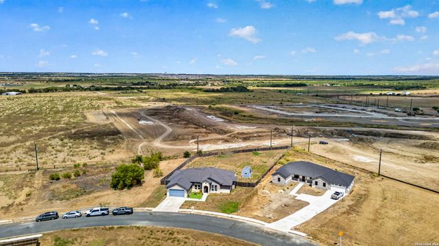 726 Abbott Cv, St Hedwig, TX 78152