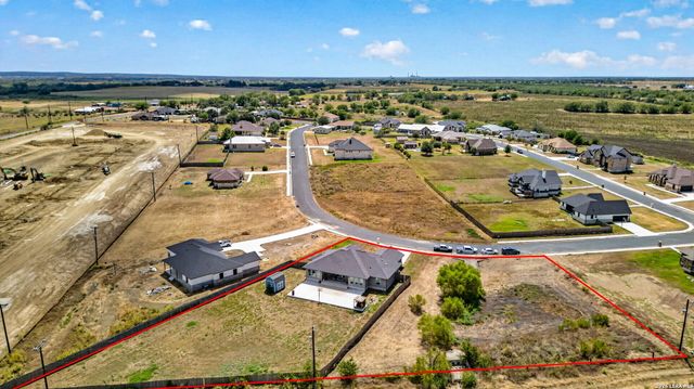 726 Abbott Cv, St Hedwig, TX 78152