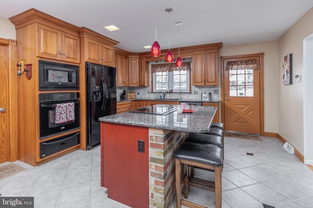 271 BEACON AVE, Vineland, NJ 08360