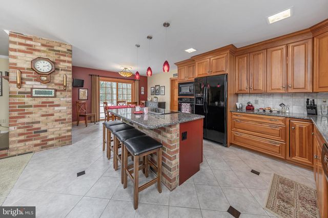 271 BEACON AVE, Vineland, NJ 08360