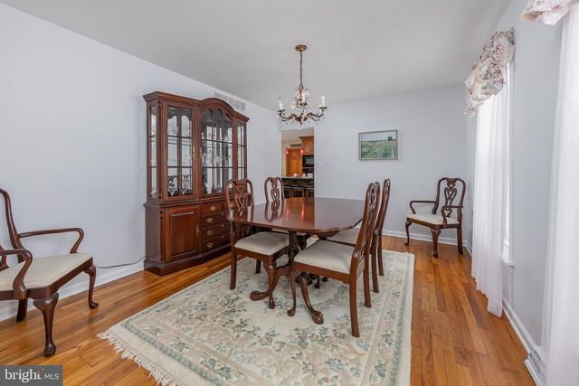 271 BEACON AVE, Vineland, NJ 08360