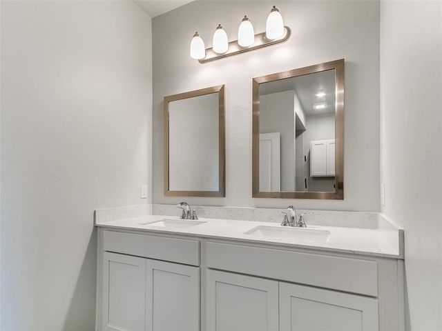 13157 Huntington Drive, Edmond, OK 73025