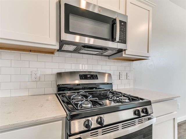 13157 Huntington Drive, Edmond, OK 73025