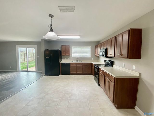 3129 SW Lakeland Drive, Madison, AL 35756