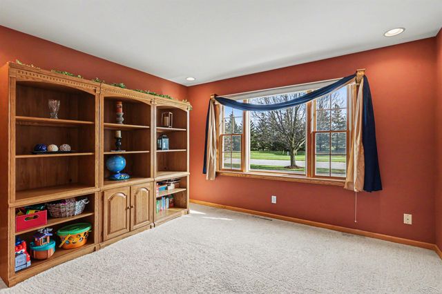 8782 Valleyview Court, Saginaw, MI 48609