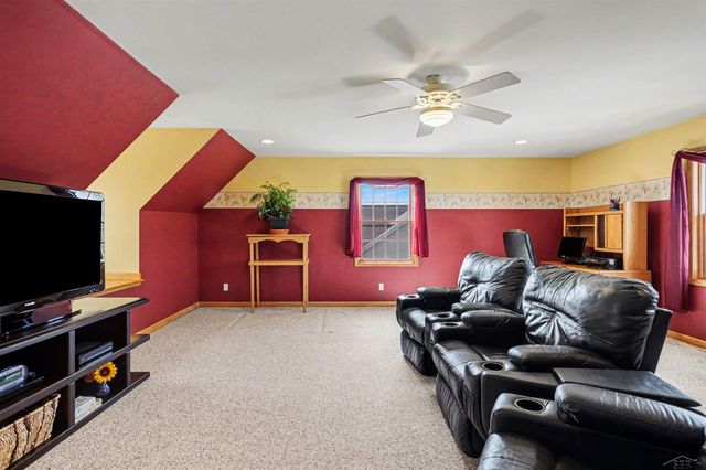 8782 Valleyview Court, Saginaw, MI 48609