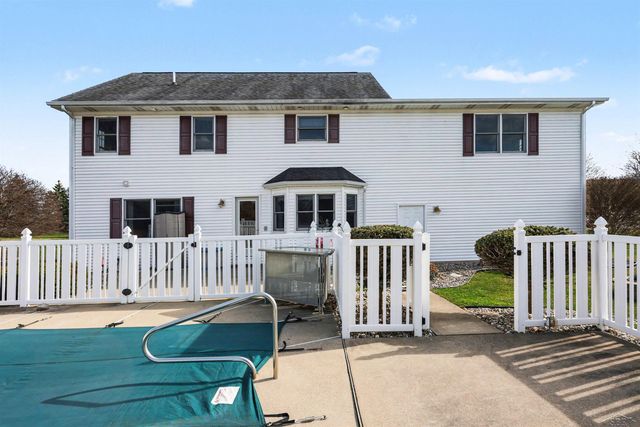 8782 Valleyview Court, Saginaw, MI 48609