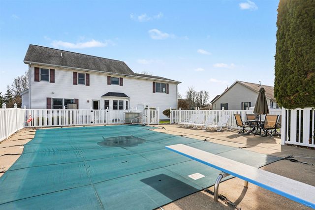 8782 Valleyview Court, Saginaw, MI 48609