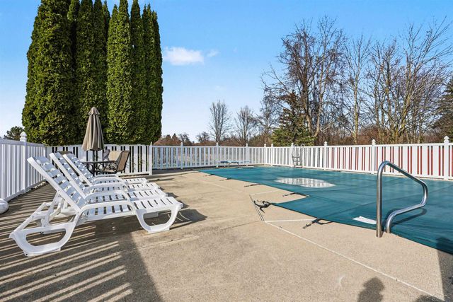 8782 Valleyview Court, Saginaw, MI 48609