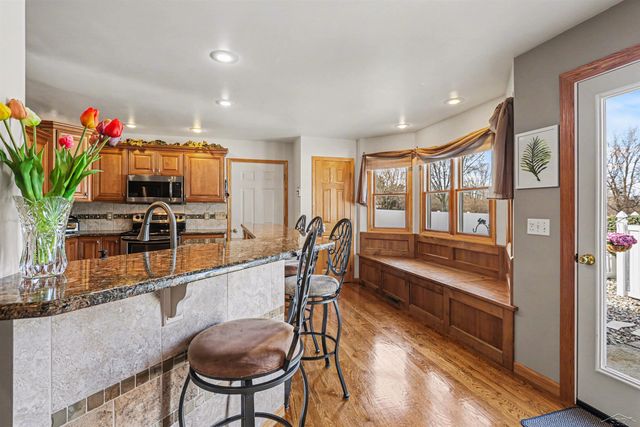 8782 Valleyview Court, Saginaw, MI 48609