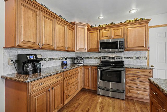8782 Valleyview Court, Saginaw, MI 48609