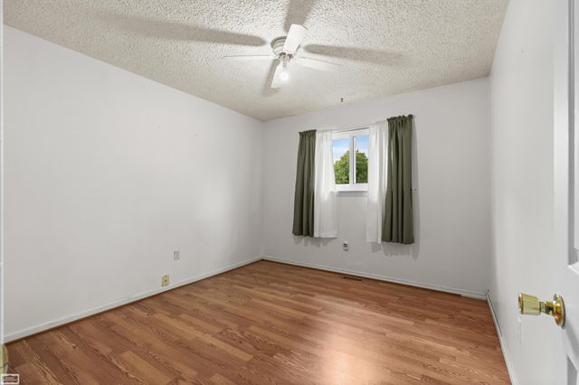 13147 Independence Avenue, Utica, MI 48315
