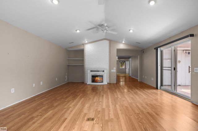 13147 Independence Avenue, Utica, MI 48315