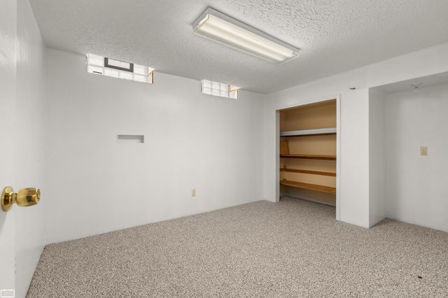 13147 Independence Avenue, Utica, MI 48315