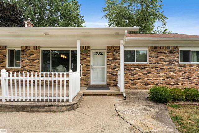 13147 Independence Avenue, Utica, MI 48315