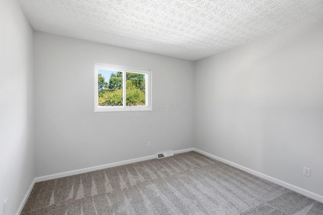 3532 Noe Bixby Road, Columbus, OH 43232