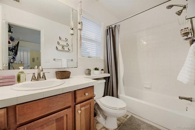 9393 S Holland Way, Littleton, CO 80127