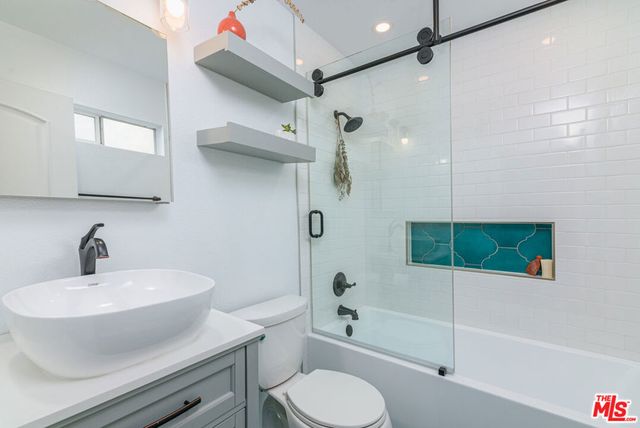 16604 Gilmore Street, Lake Balboa, CA 91406