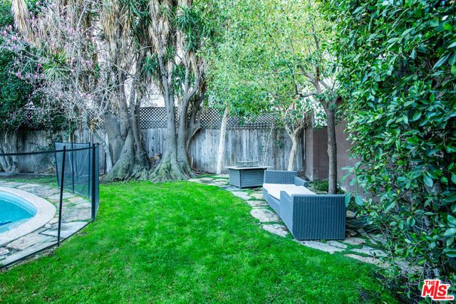 16604 Gilmore Street, Lake Balboa, CA 91406