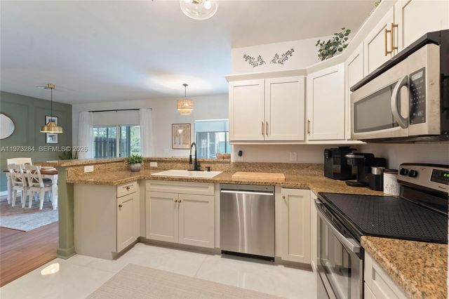 1855 SW 103rd Ave, Miramar, FL 33025