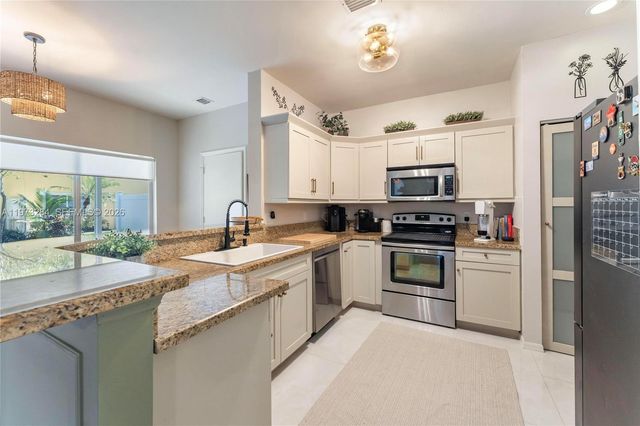 1855 SW 103rd Ave, Miramar, FL 33025