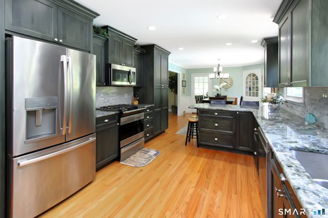 21 Twin Circle Drive, Trumbull, CT 06611