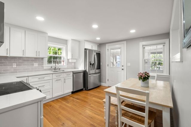 15 Marie St, Tewksbury, MA 01876