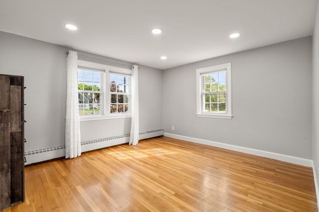 15 Marie St, Tewksbury, MA 01876