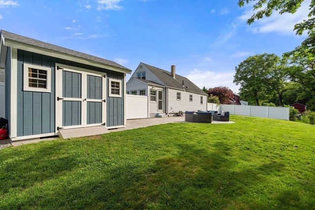 15 Marie St, Tewksbury, MA 01876