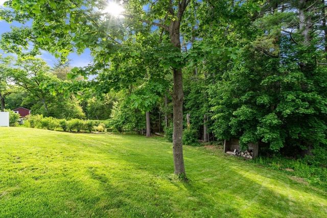 15 Marie St, Tewksbury, MA 01876