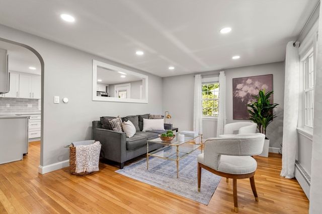 15 Marie St, Tewksbury, MA 01876
