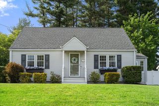 15 Marie St, Tewksbury, MA 01876