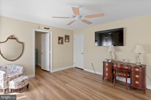 2088 BURLINGTON CIRCLE, Williamstown, NJ 08094