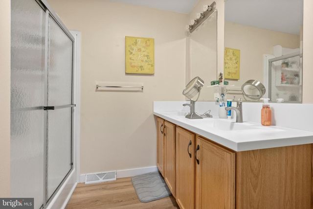 2088 BURLINGTON CIRCLE, Williamstown, NJ 08094