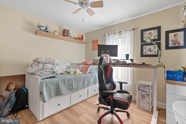 2088 BURLINGTON CIRCLE, Williamstown, NJ 08094