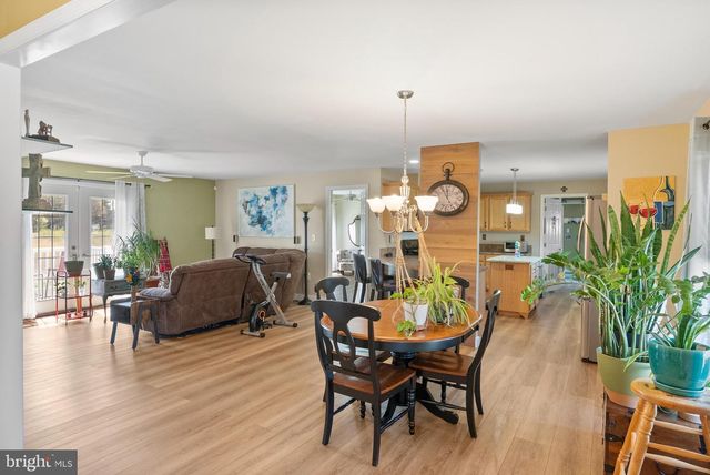 2088 BURLINGTON CIRCLE, Williamstown, NJ 08094