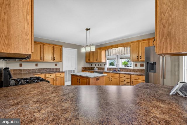 2088 BURLINGTON CIRCLE, Williamstown, NJ 08094