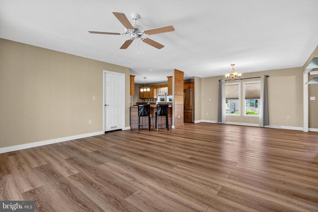 2088 BURLINGTON CIRCLE, Williamstown, NJ 08094