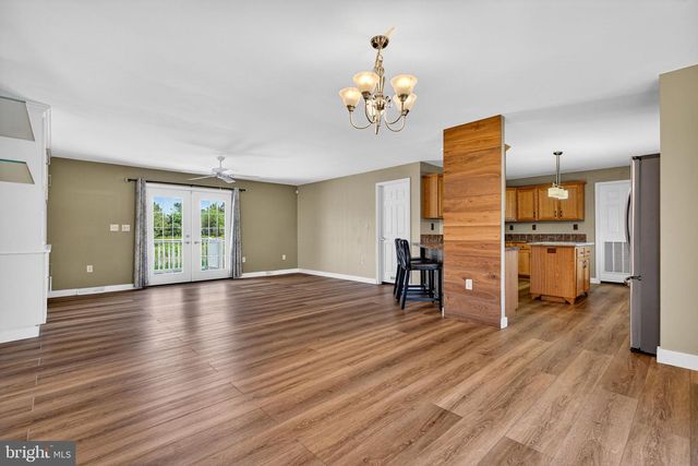 2088 BURLINGTON CIRCLE, Williamstown, NJ 08094