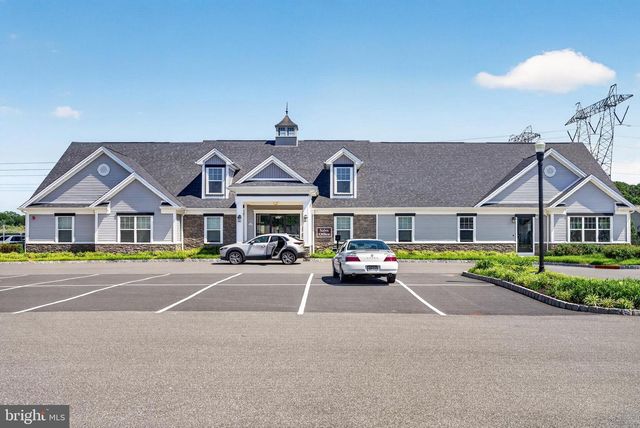 2088 BURLINGTON CIRCLE, Williamstown, NJ 08094