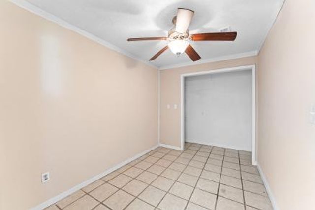 109 Cedar Street, Highlands, TX 77562