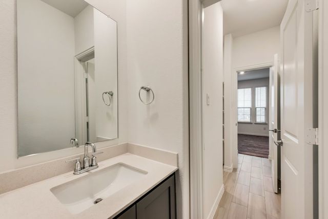 808 Enys Road, Mckinney, TX 75069