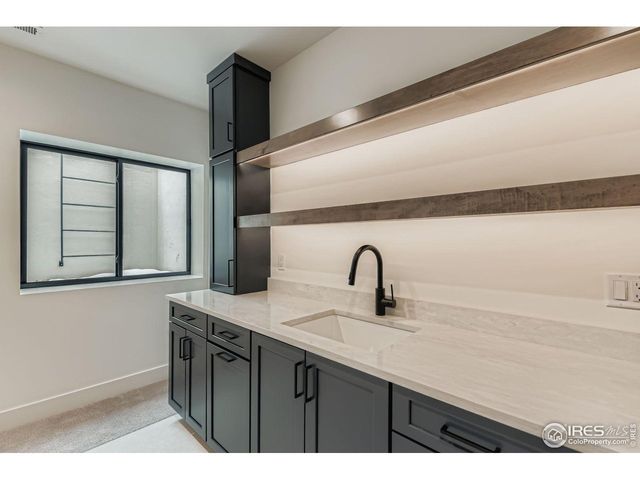 2250 Bluebell Ave, Boulder, CO 80302