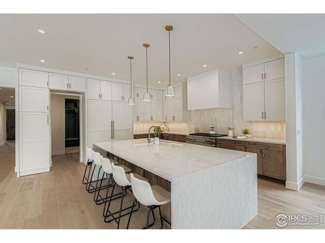 2250 Bluebell Ave, Boulder, CO 80302