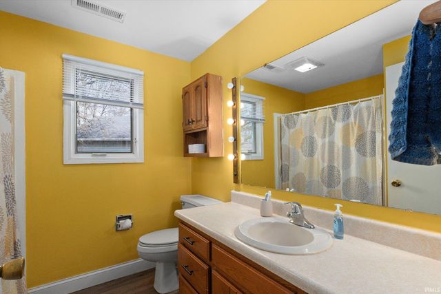 9424 Vista Park Drive, New Haven, IN 46774