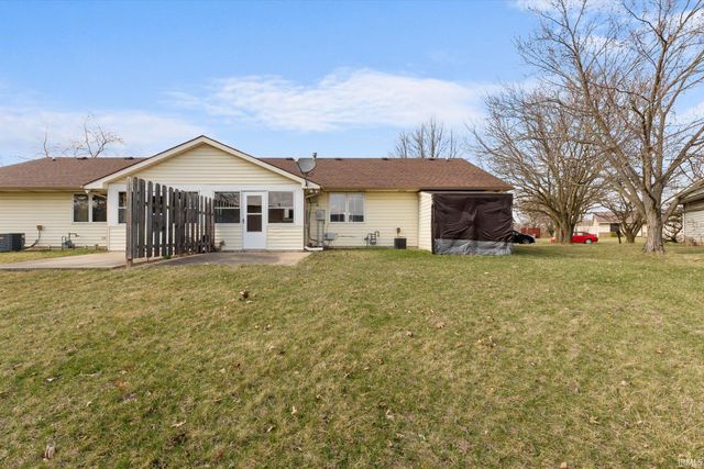 9424 Vista Park Drive, New Haven, IN 46774