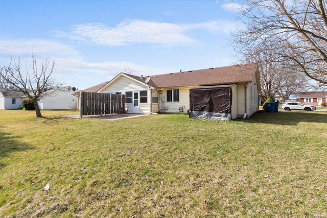 9424 Vista Park Drive, New Haven, IN 46774